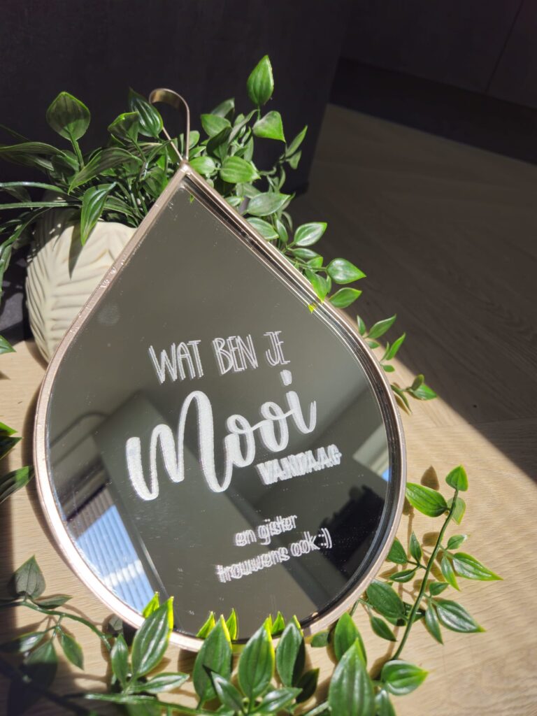 spiegel 'wat ben je mooi'